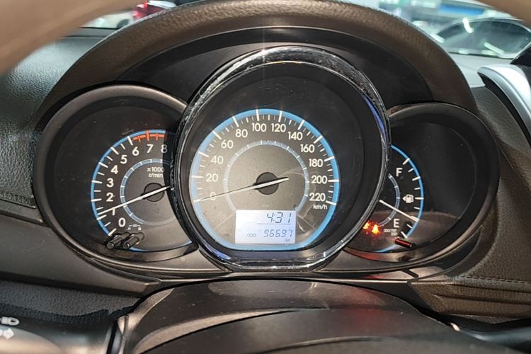 Toyota Vios 2015 car image #12