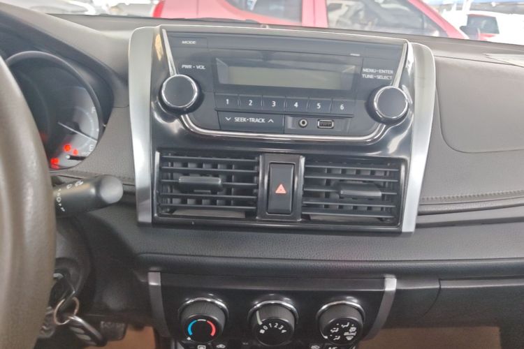 Toyota Vios 2015 car image #13