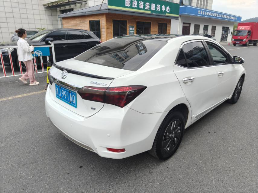 Toyota Corolla 2016 #10 Toyota Corolla 2016 car image #10