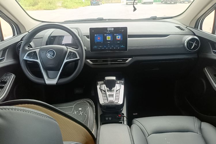 BYD Yuan New Energy 2019 immagine di auto #10