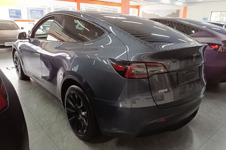 Tesla Model Y 2021 #5 Tesla Model Y 2021 car image #5