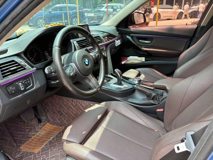 BMW 3 Series 2018 car image #3