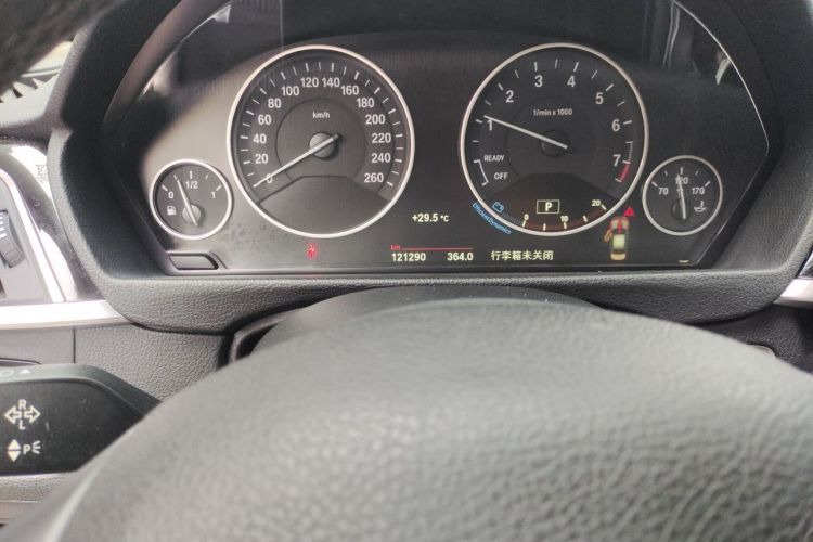 BMW 3 Series 2018 car image #8