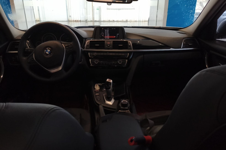 BMW 3 Series 2017 #11 BMW 3 Series 2017 car image #11