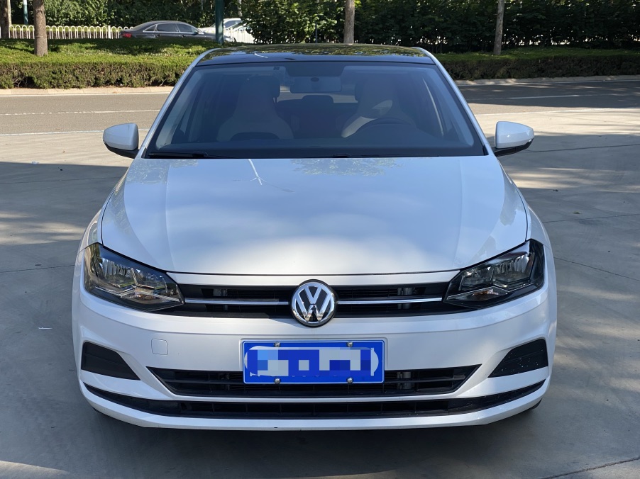 Volkswagen Polo 2020 car image #2