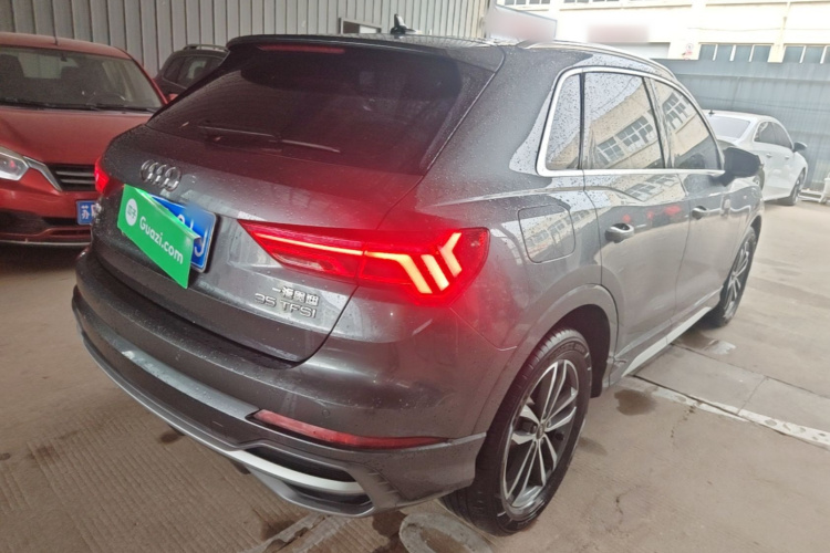 Audi Q3 2021 car image #7