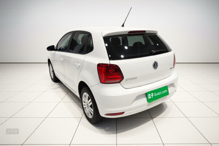 Volkswagen Polo 2018 car image #5