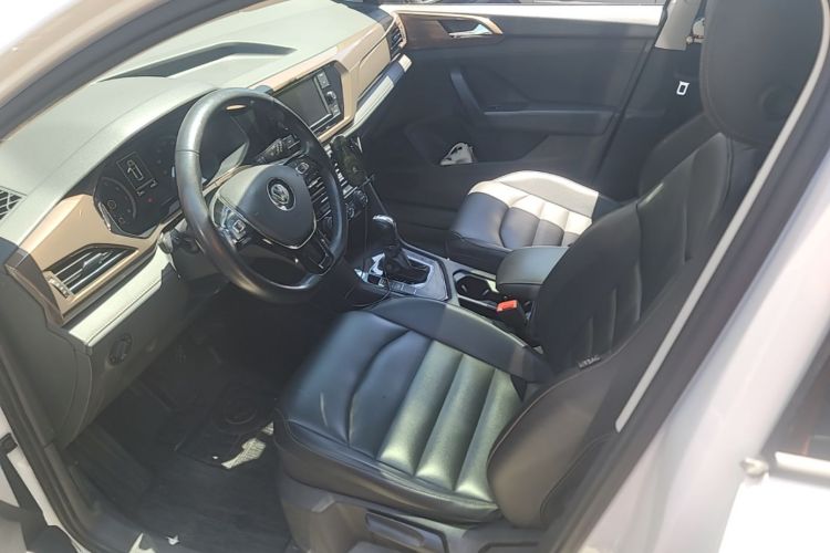 Volkswagen Tharu 2020 image de voiture #15