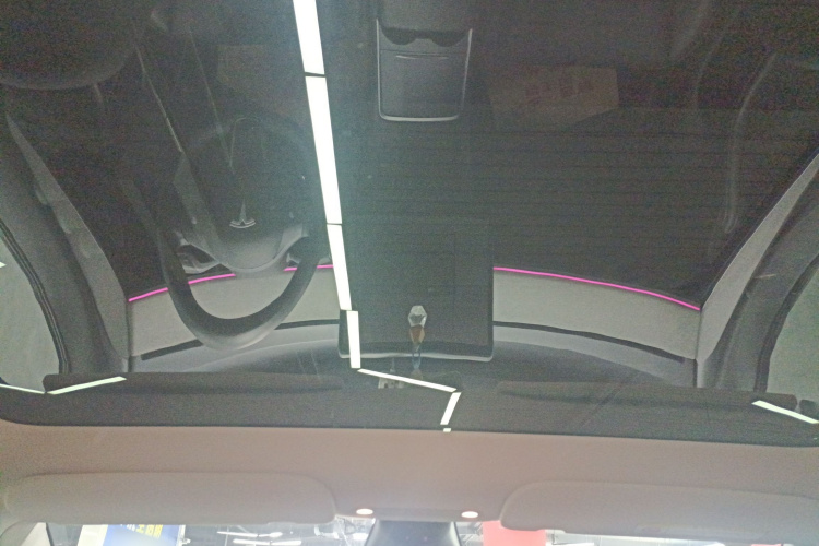 Tesla Model Y 2023 #18 Tesla Model Y 2023 car image #18