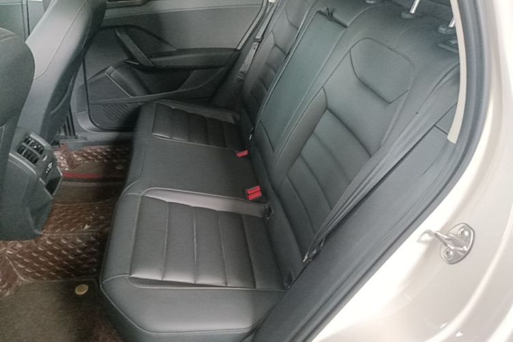 Volkswagen Tharu 2023 car image #17
