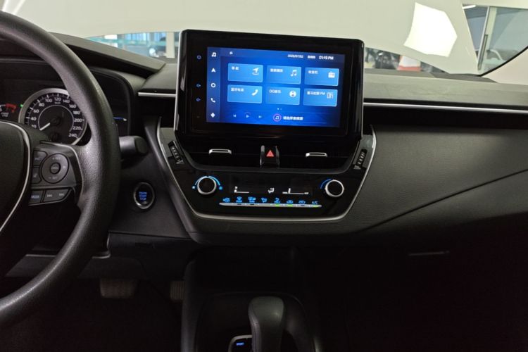 Toyota Corolla 2021 car image #13