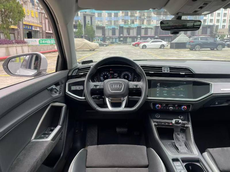 Audi Q3 2020 #4 Audi Q3 2020 car image #4