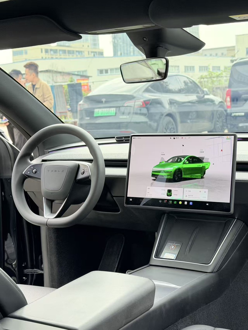 Tesla Model Y 2026 #5 Tesla Model Y 2026 car image #5