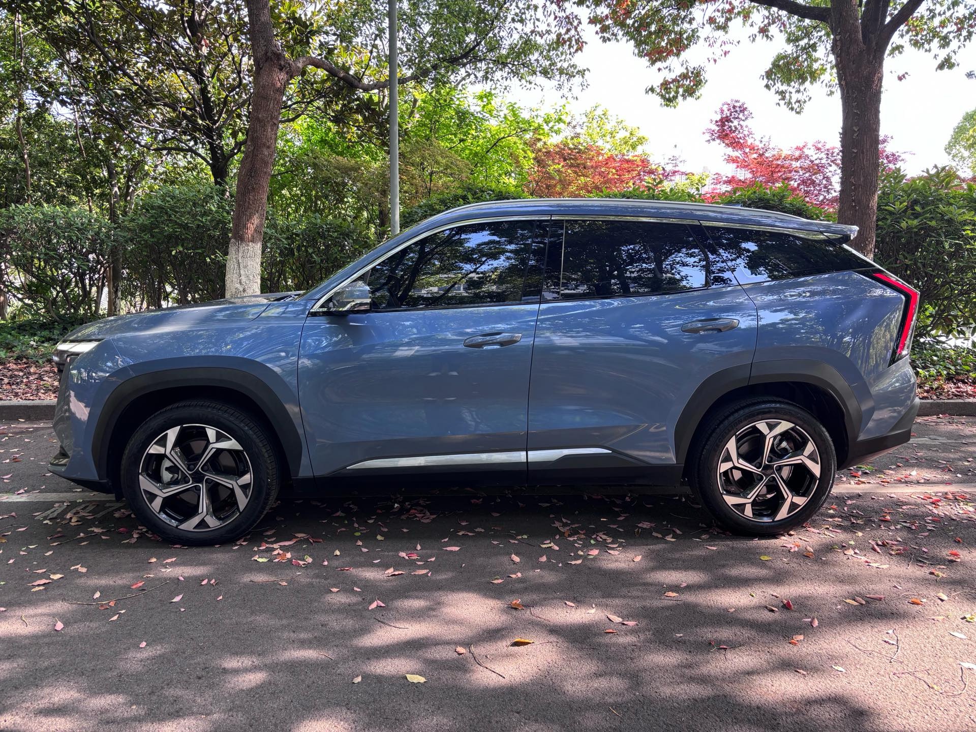 GEELY Boyue L 2023 car image #3