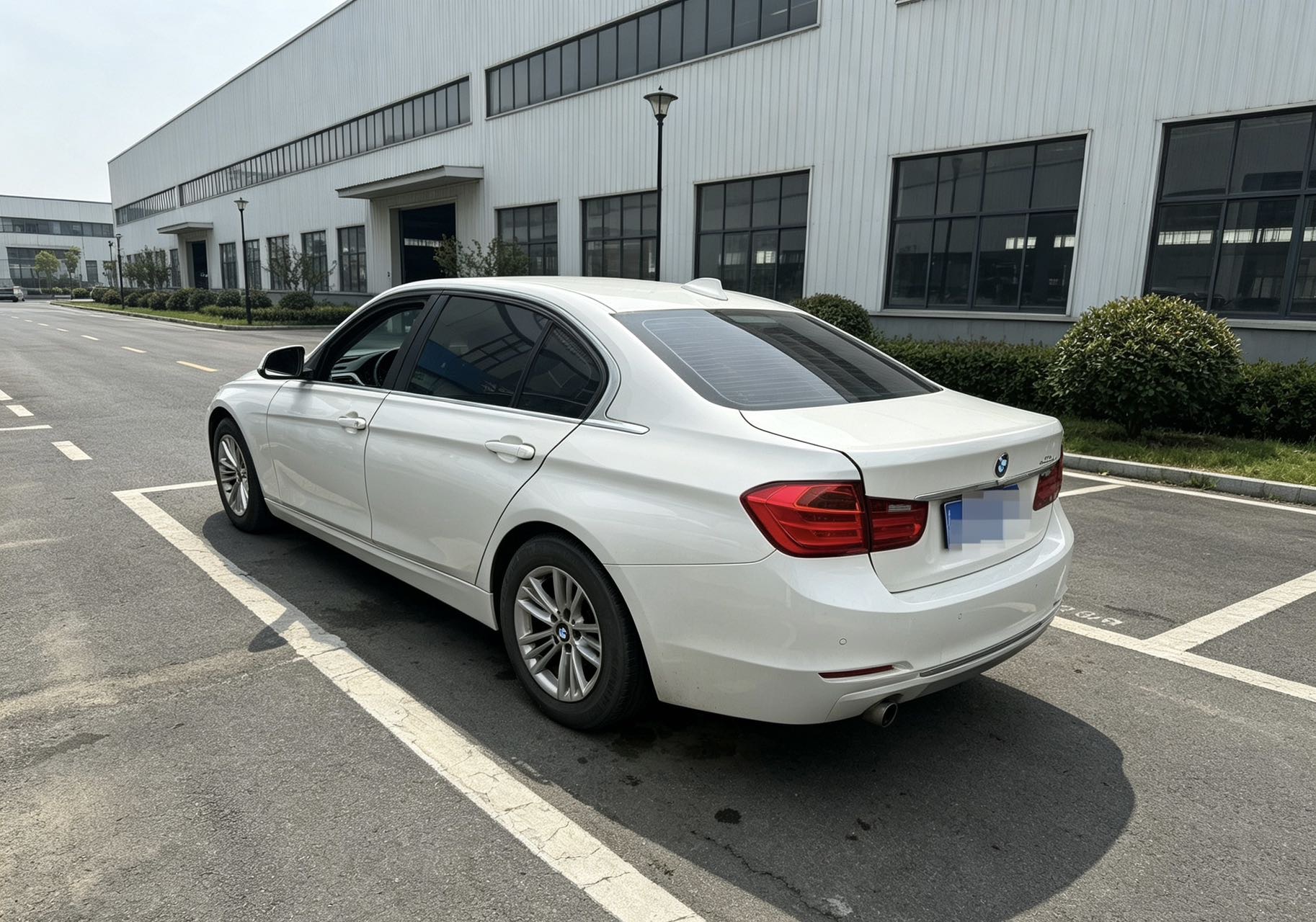 BMW 3 Series 2015 #5 BMW 3 Series 2015 car image #5