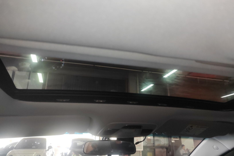 GEELY Emgrand 2020 #18 GEELY Emgrand 2020 car image #18