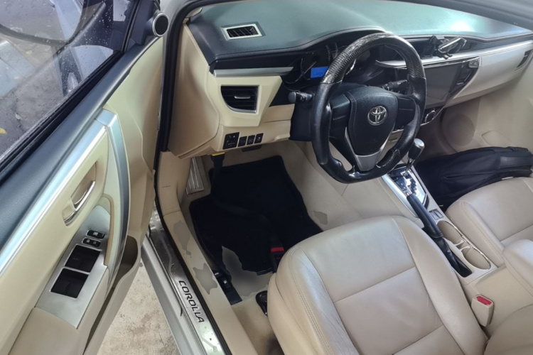Toyota Corolla 2017 car image #16
