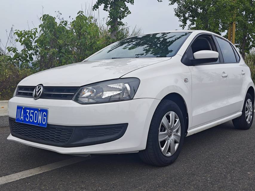 Volkswagen Polo 2014 Volkswagen Polo 2014 car image