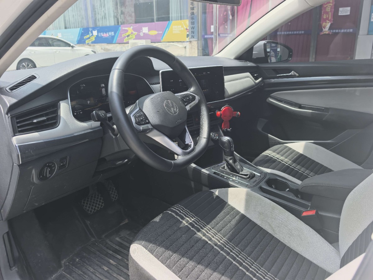 Volkswagen Bora 2023 car image #4