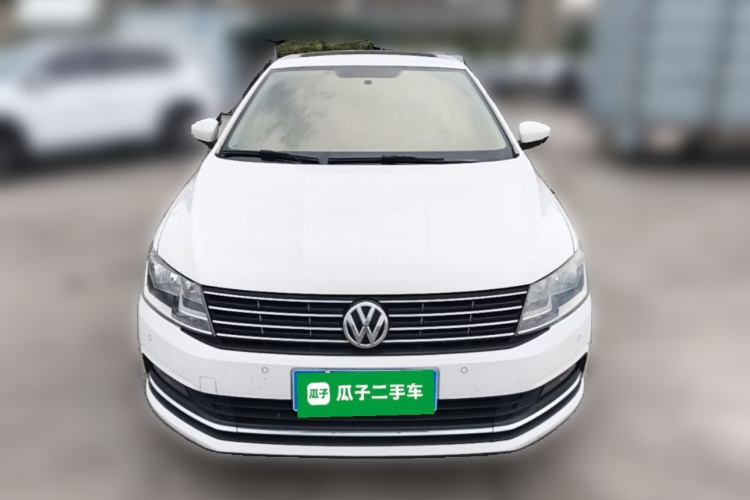 Volkswagen Lavida 2018 car image #3