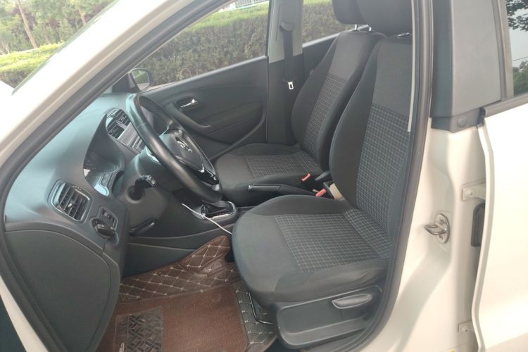 Volkswagen Polo 2016 #15 Volkswagen Polo 2016 car image #15