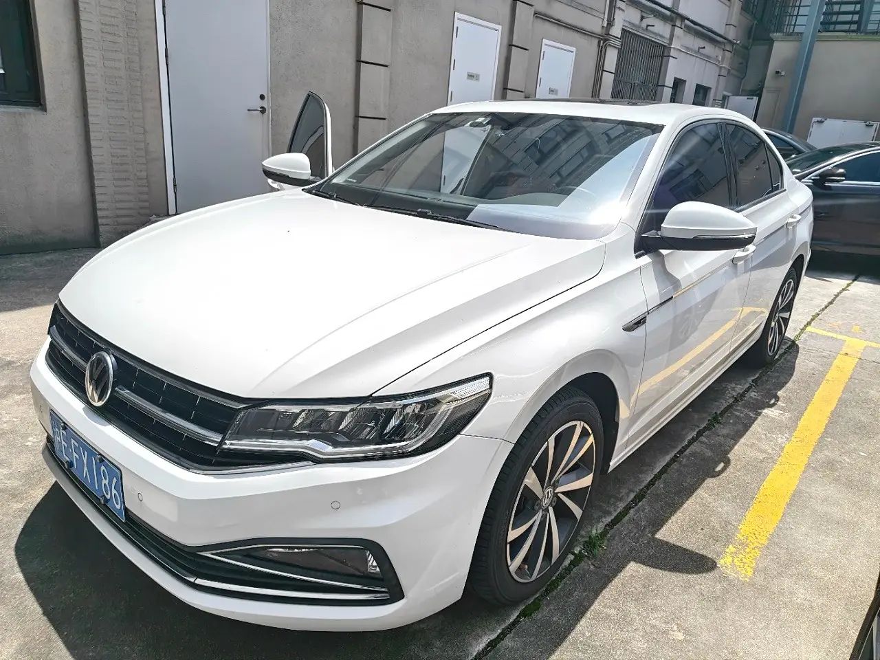 2019 2019 car image