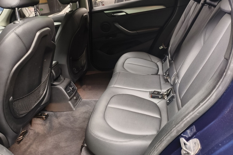 BMW X1 2018 #17 BMW X1 2018 car image #17