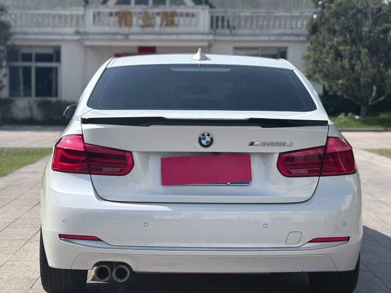 BMW 3 Series 2018 #5 BMW 3 Series 2018 car image #5