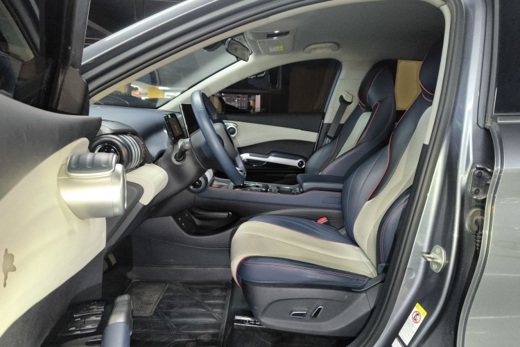 BYD Yuan Plus 2023 صورة سيارة #16