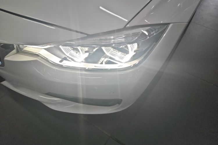 BMW 3 Series 2016 car image #23