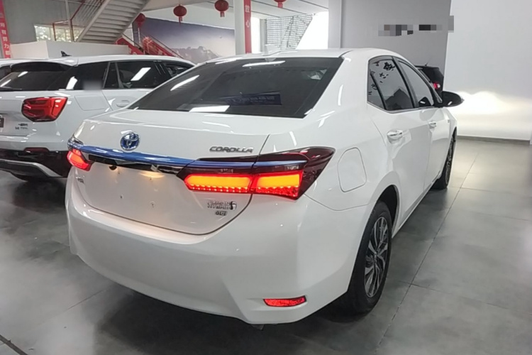 Toyota Corolla Hybird E+ 2022 immagine di auto #7