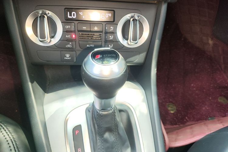 Audi Q3 2015 #18 Audi Q3 2015 car image #18