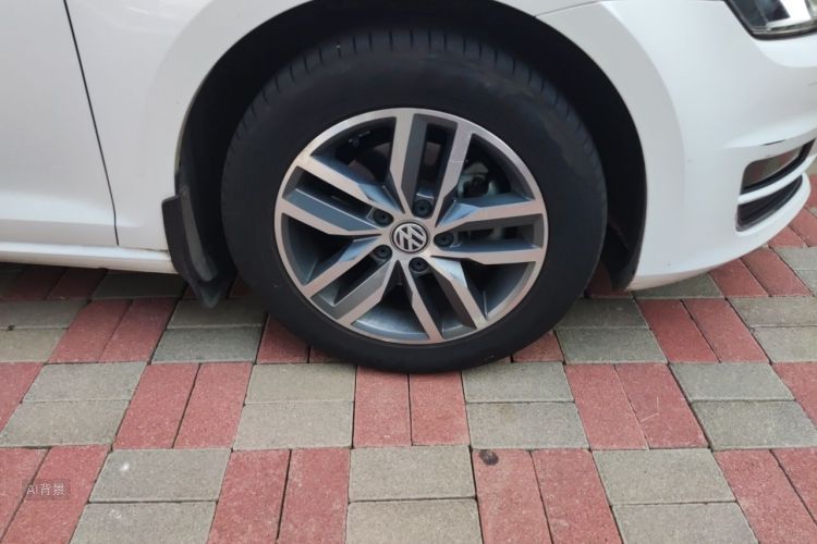 Volkswagen Golf 2016 car image #9