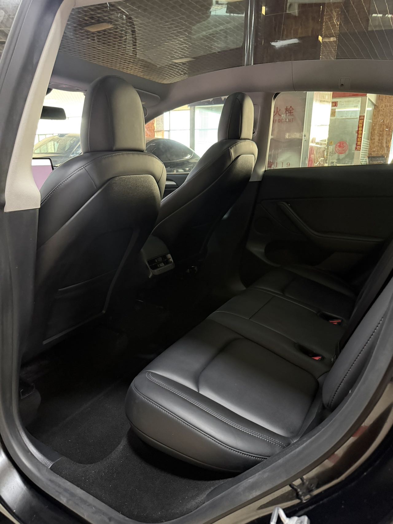 Tesla Model Y 2021 car image #7