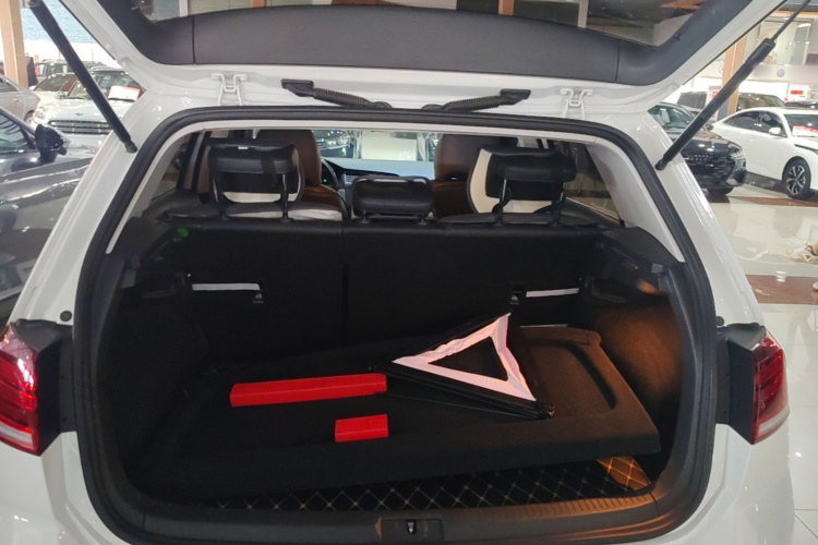 Volkswagen Golf 2019 #19 Volkswagen Golf 2019 car image #19