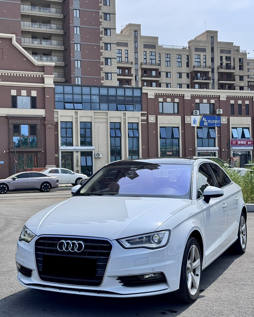 Audi A3 2015 car image #3