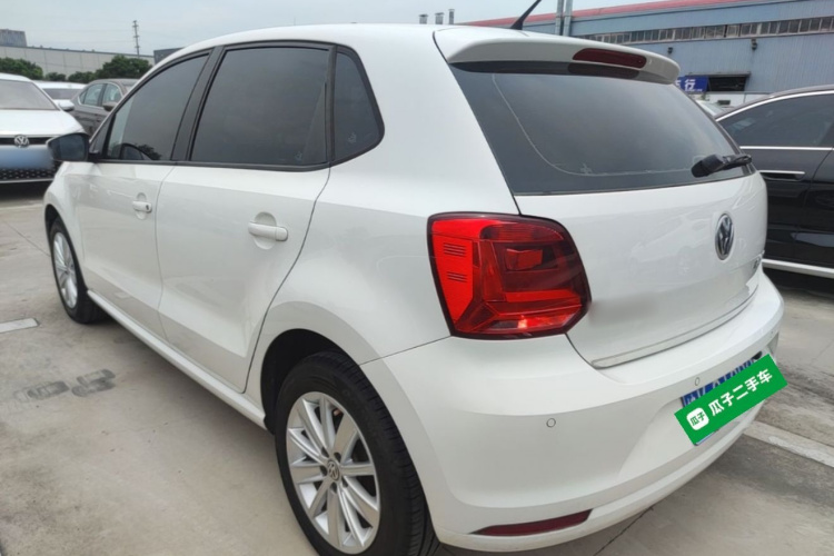 Volkswagen Polo 2015 #5 Volkswagen Polo 2015 car image #5