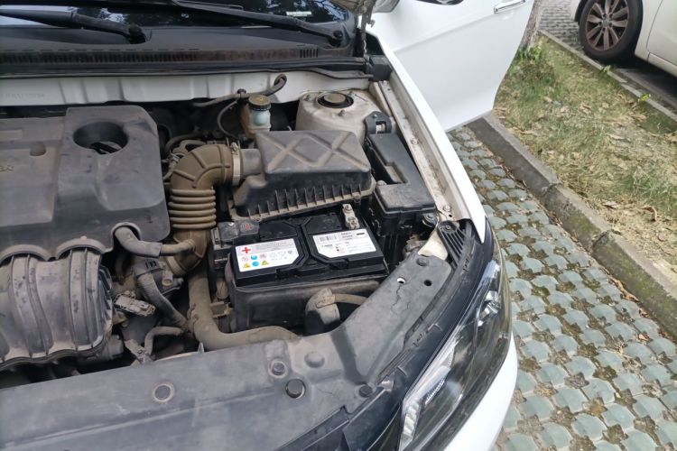 GEELY Emgrand 2015 #25 GEELY Emgrand 2015 car image #25