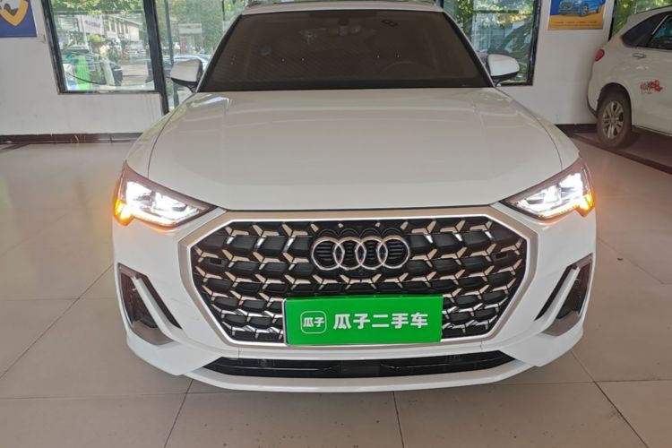 Audi Q3 2025 #3 Audi Q3 2025 изображение автомобиля #3