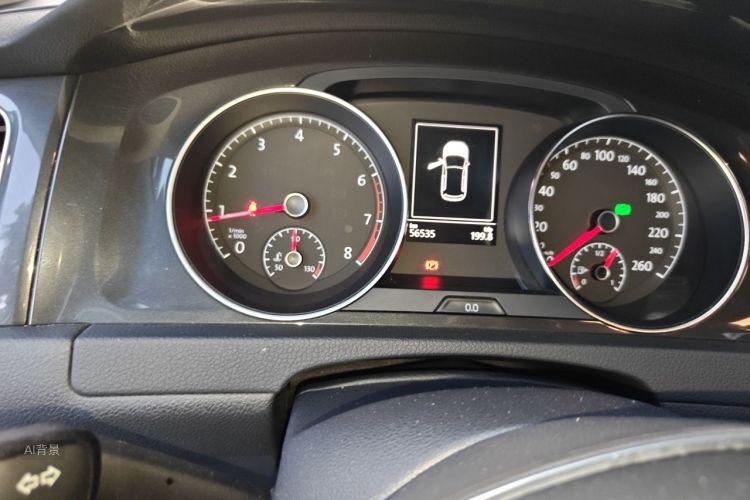 Volkswagen Golf 2020 car image #13