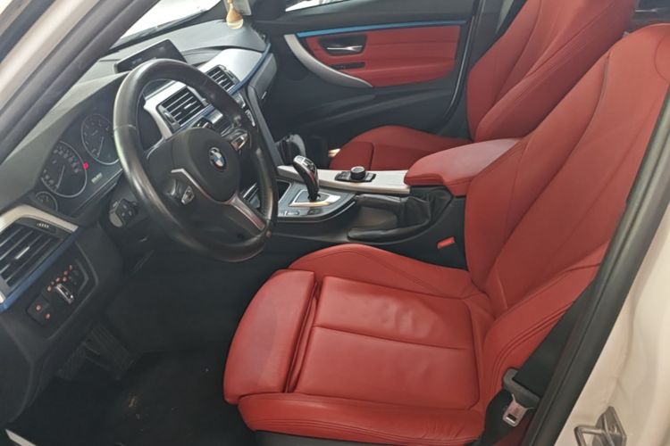 BMW 3 Series 2019 #15 BMW 3 Series 2019 car image #15