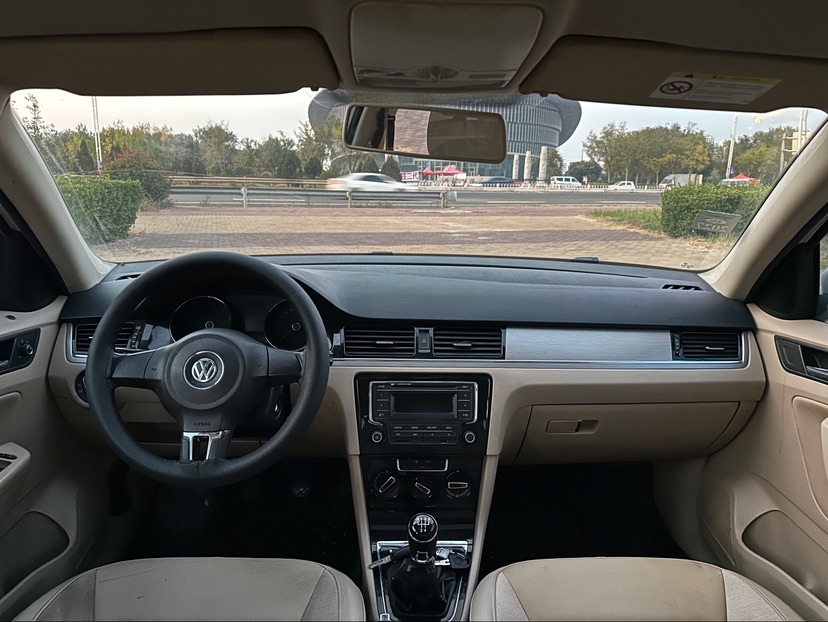 Volkswagen Bora 2015 #9 Volkswagen Bora 2015 изображение автомобиля #9