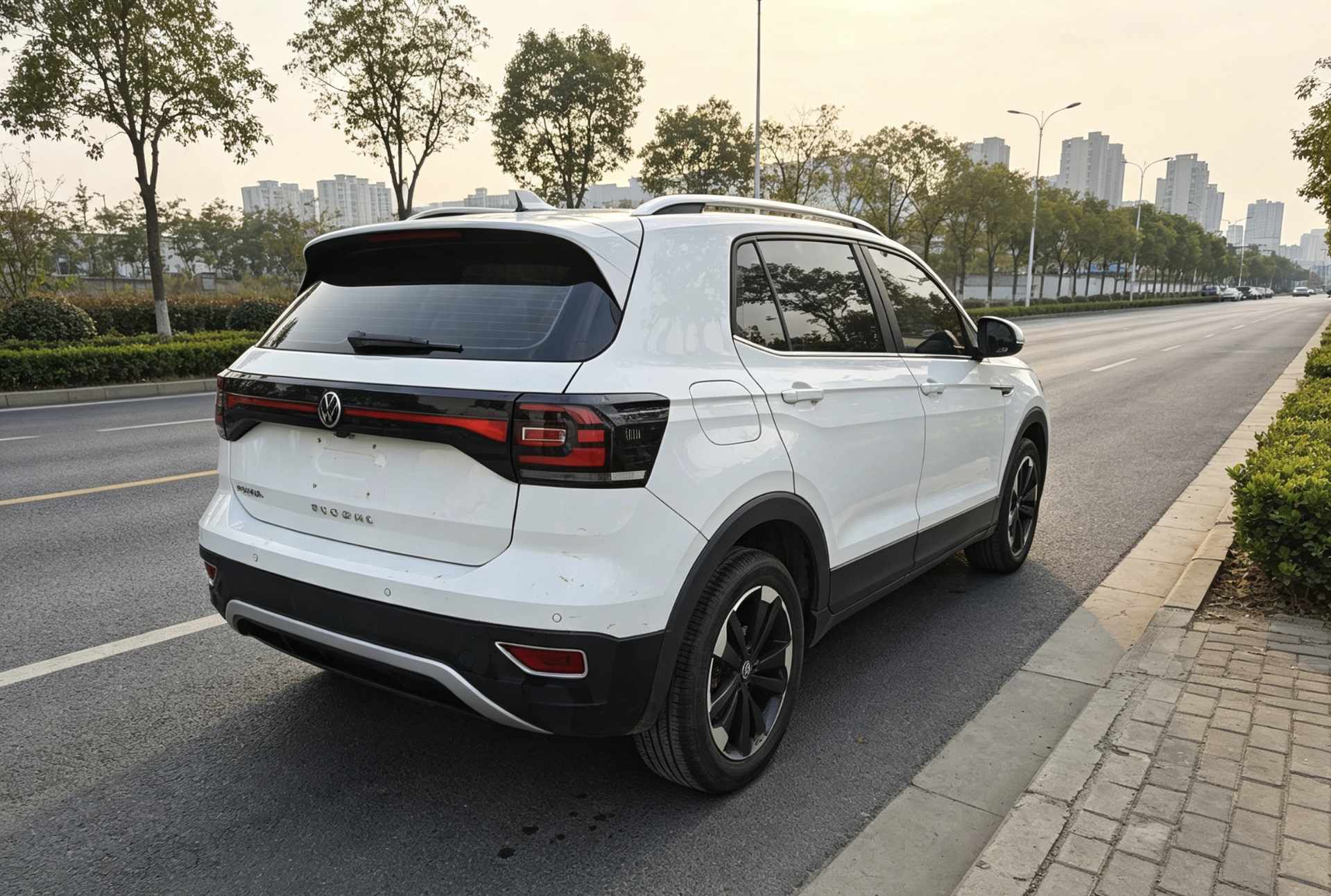Volkswagen Tacqua 2022 immagine di auto #4