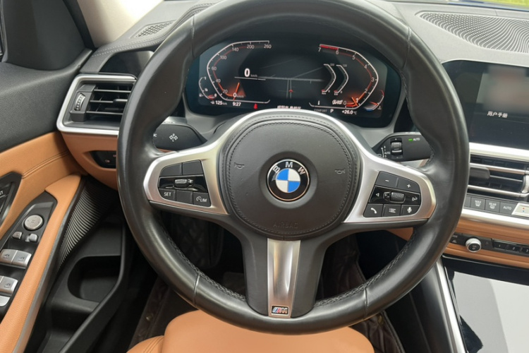 BMW 3 Series 2020 car image #11