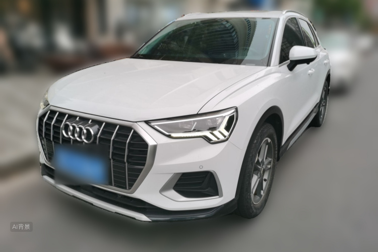 Audi Q3 2021 car image #2