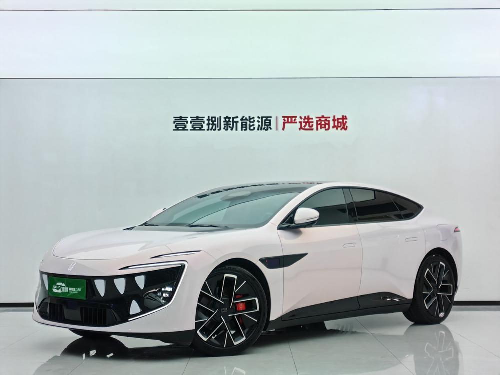 Avatr 12 2023 car image 