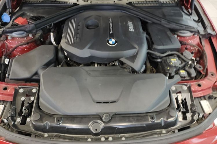 BMW 3 Series 2018 #20 BMW 3 Series 2018 car image #20