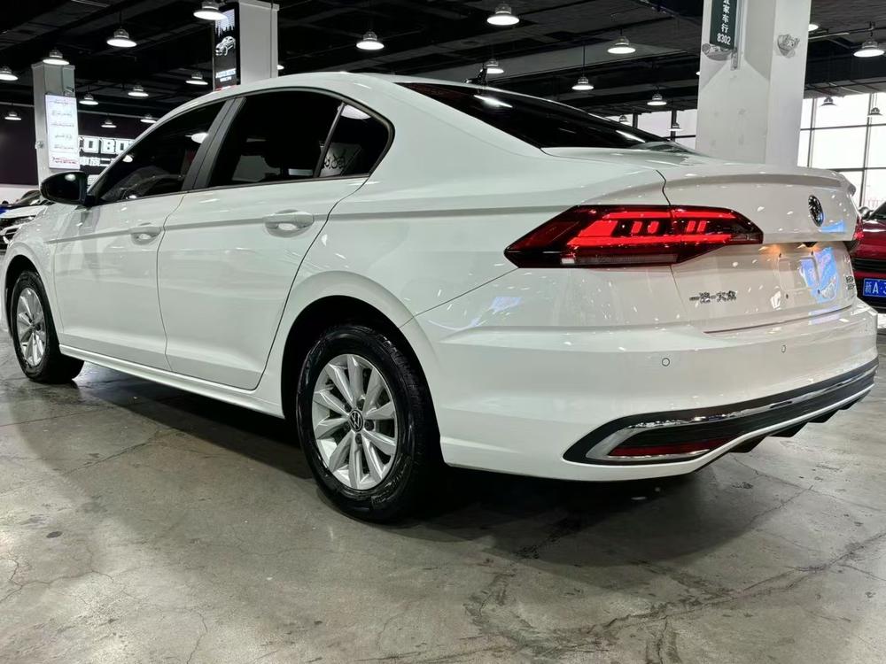 Volkswagen Bora 2023 car image #4
