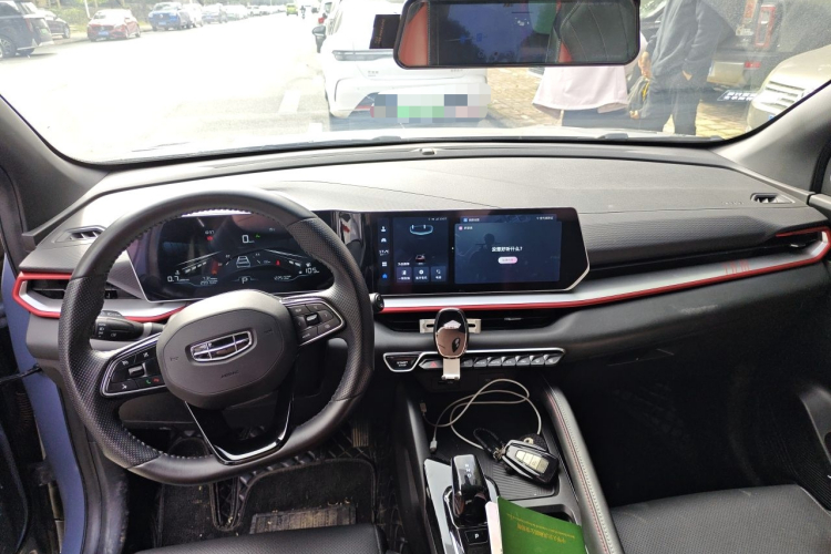 GEELY Coolray 2022 #7 GEELY Coolray 2022 car image #7