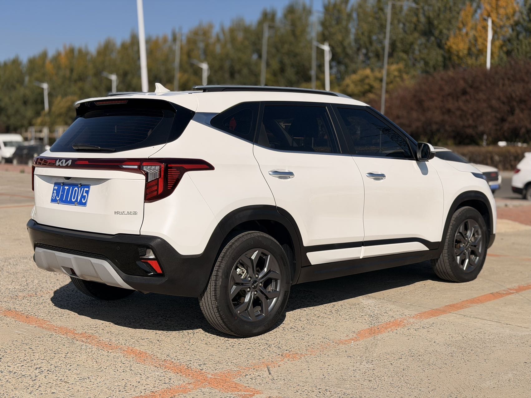 Kia Seltos 2023 #6 Kia Seltos 2023 car image #6